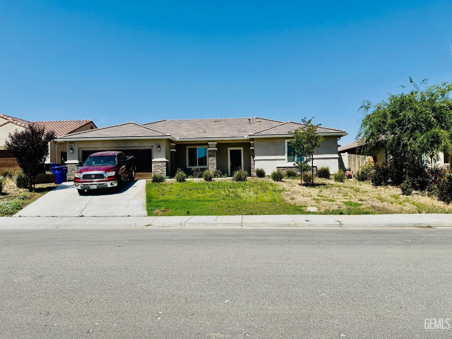 5024 Anaconda, Bakersfield, CA 93306