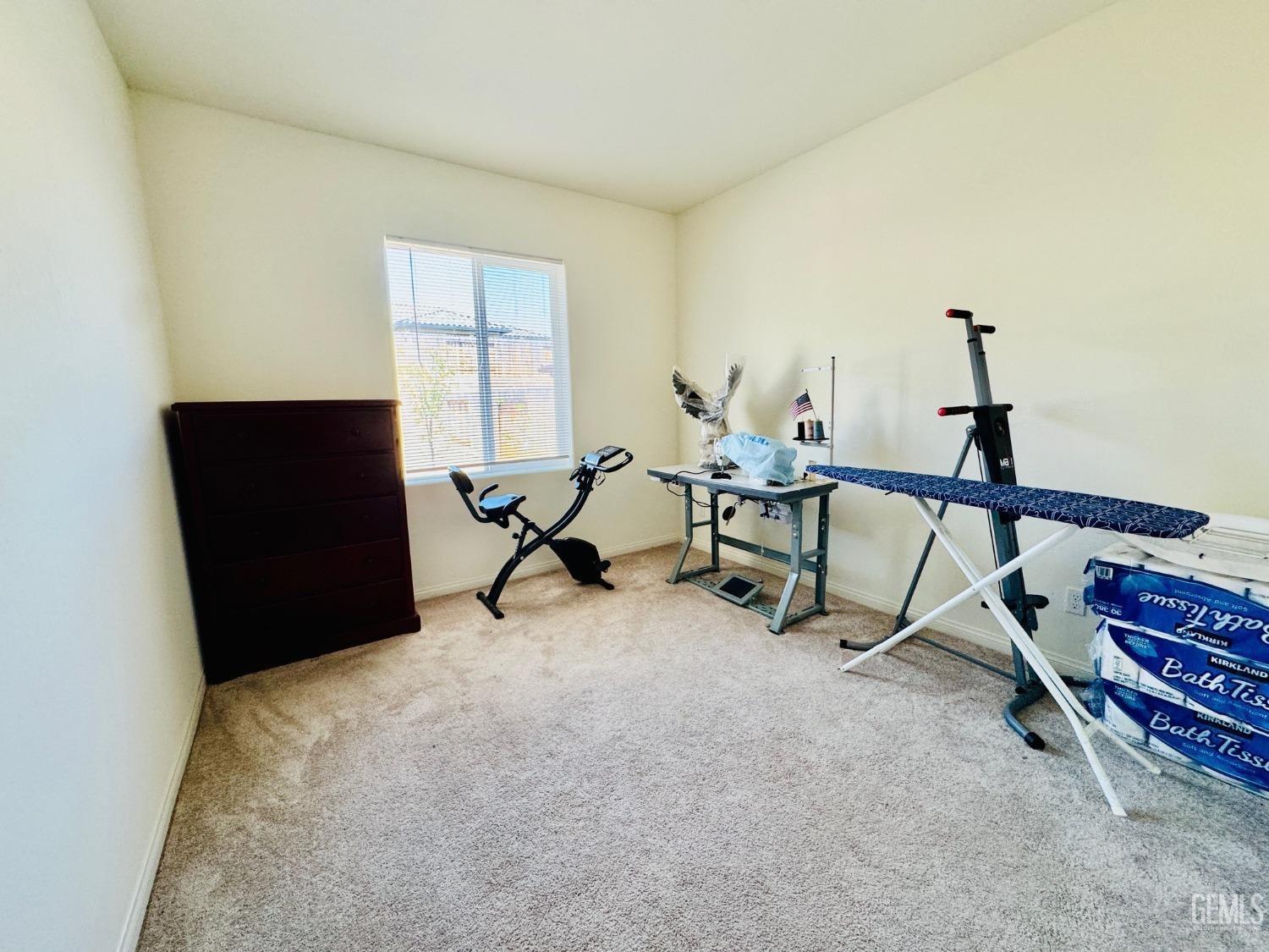 5024 Anaconda, Bakersfield, CA 93306