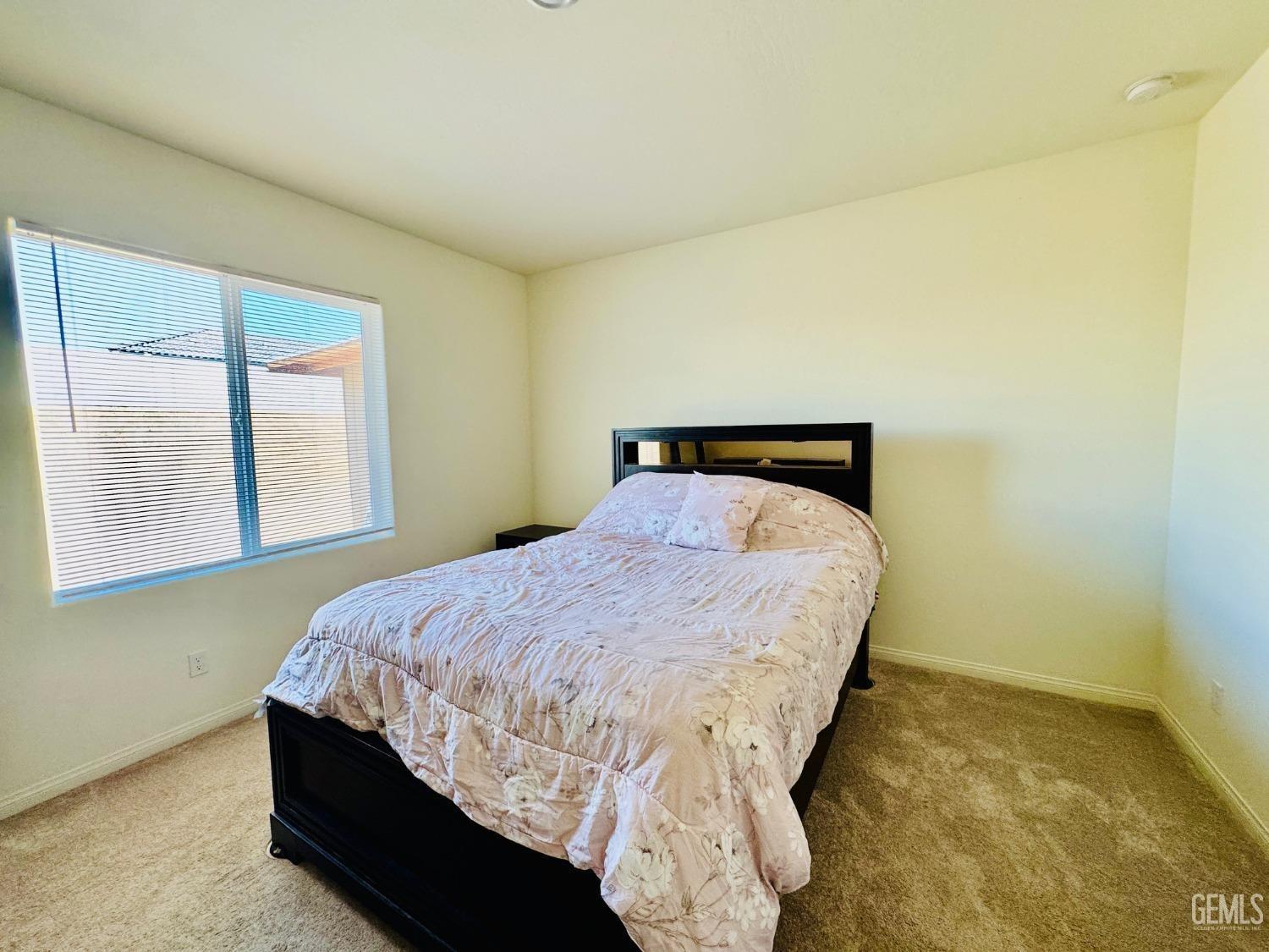 5024 Anaconda, Bakersfield, CA 93306