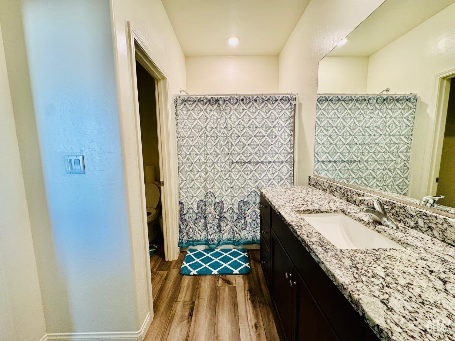 5024 Anaconda, Bakersfield, CA 93306