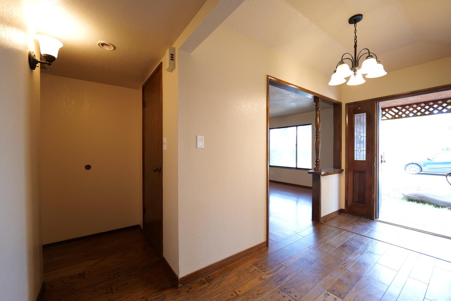 7684 N 6Th St, Fresno, CA 93720