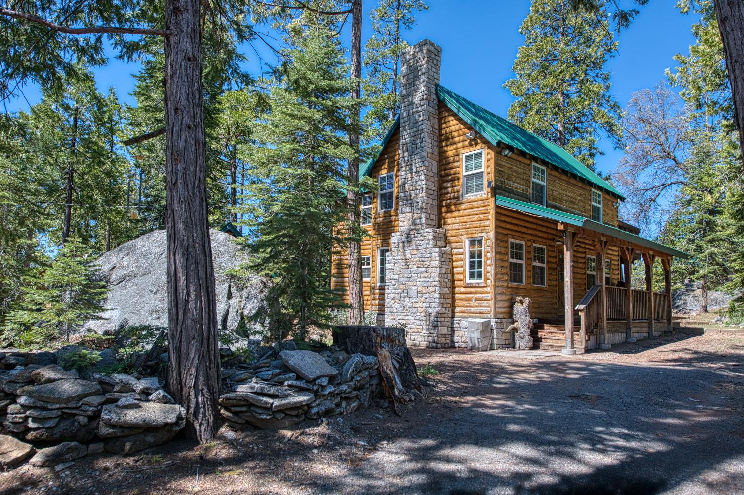 41533 Indian Rock Rd, Shaver Lake, CA 93664