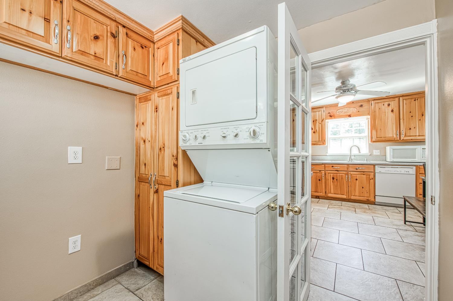 41533 Indian Rock Rd, Shaver Lake, CA 93664