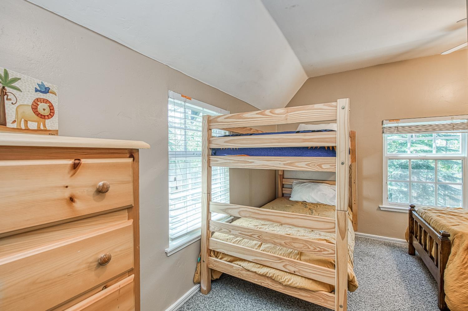 41533 Indian Rock Rd, Shaver Lake, CA 93664