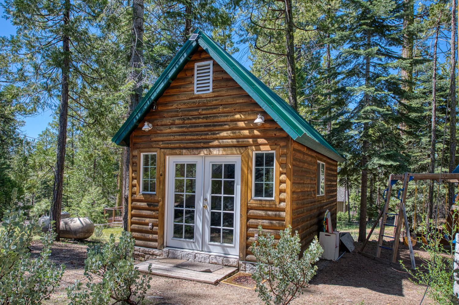 41533 Indian Rock Rd, Shaver Lake, CA 93664