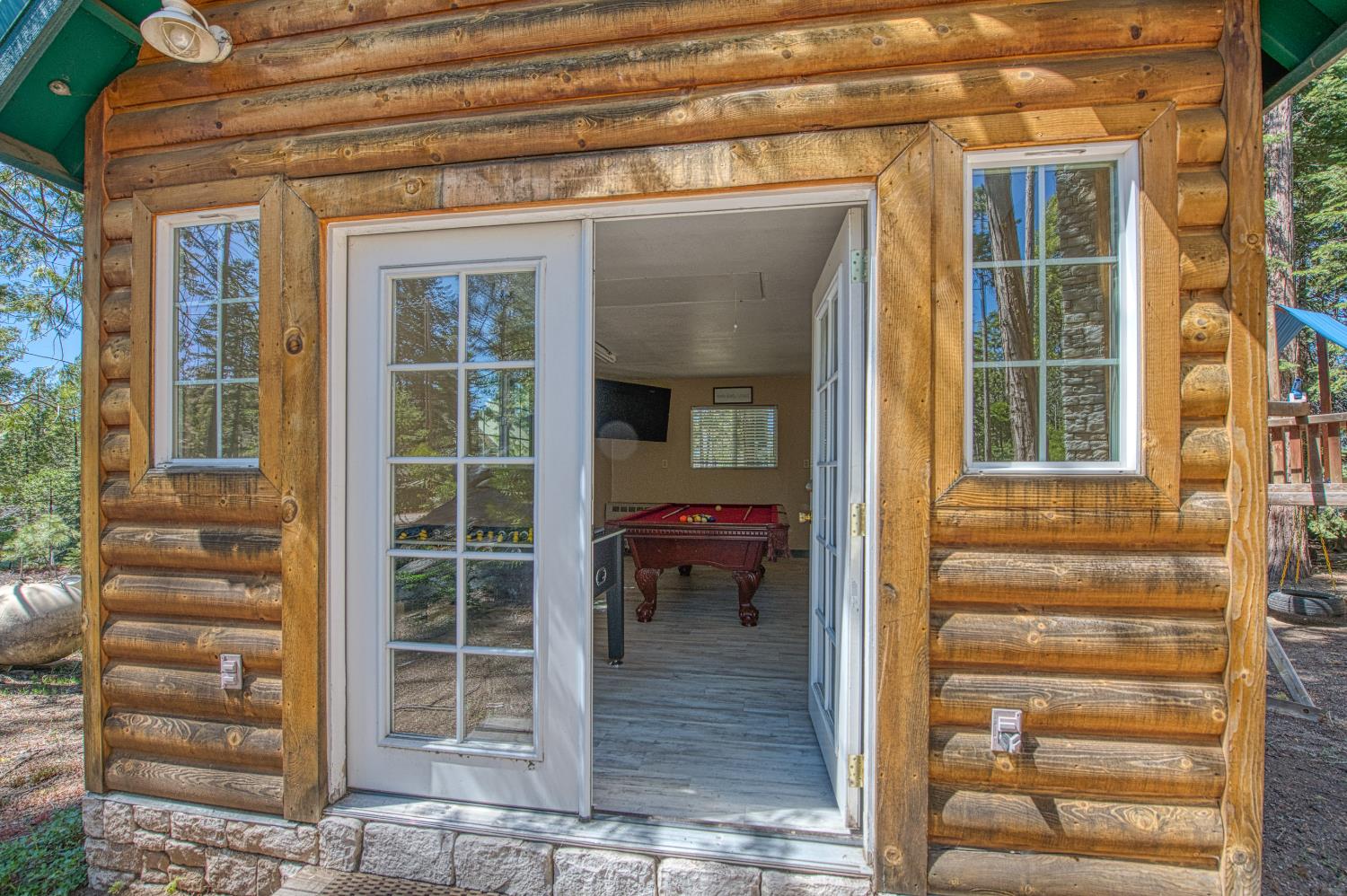 41533 Indian Rock Rd, Shaver Lake, CA 93664