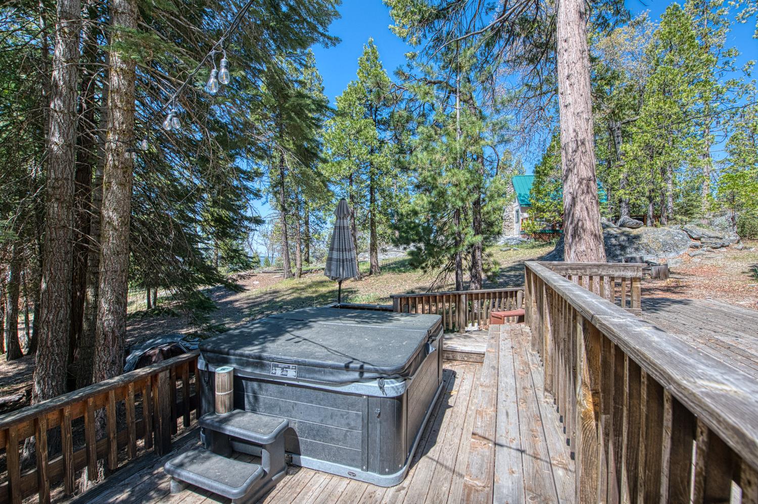 41533 Indian Rock Rd, Shaver Lake, CA 93664