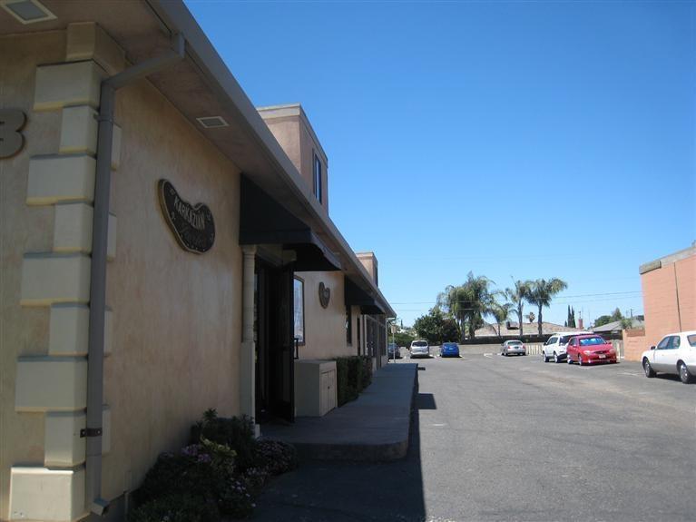 493 W Shaw Ave, Fresno, CA 93612