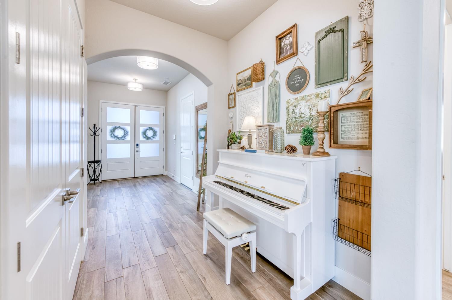 2762 Loyola Ave, Clovis, CA 93619