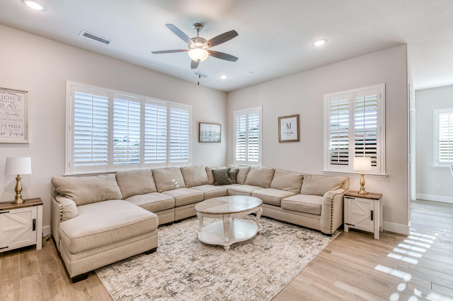 2762 Loyola Ave, Clovis, CA 93619
