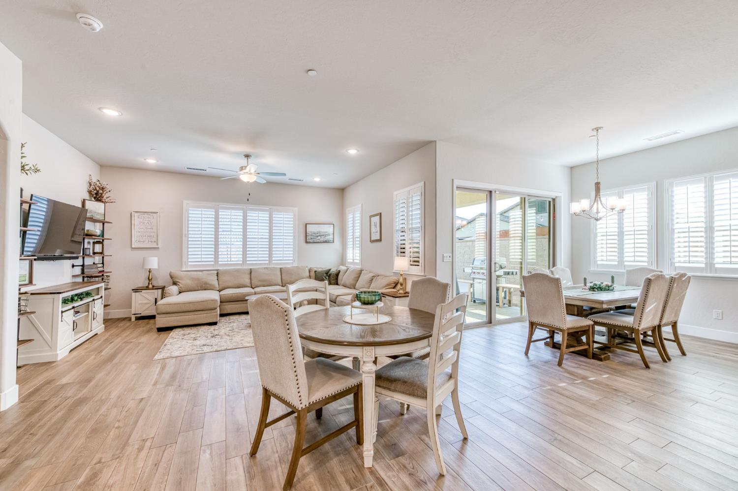 2762 Loyola Ave, Clovis, CA 93619