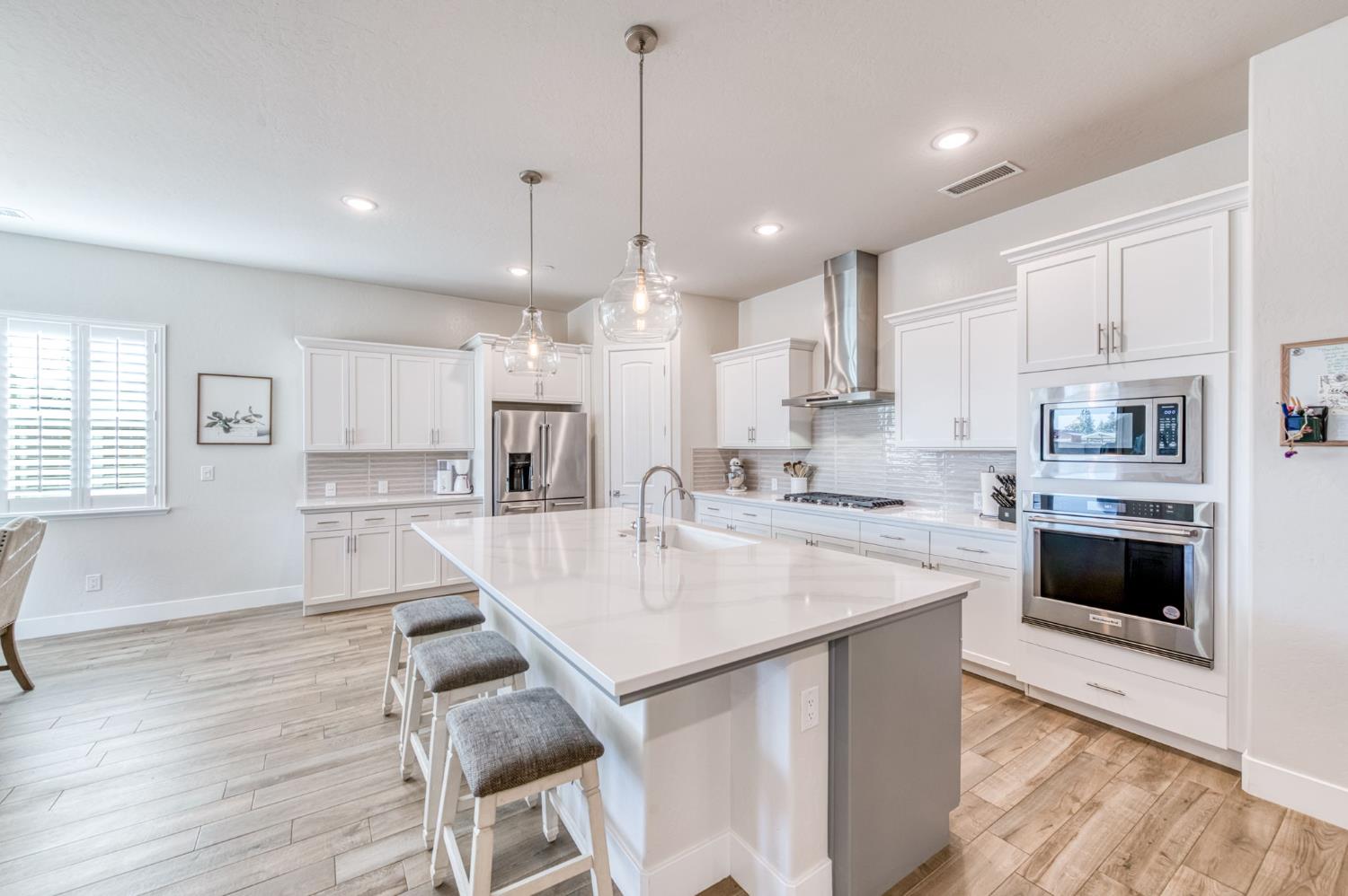 2762 Loyola Ave, Clovis, CA 93619