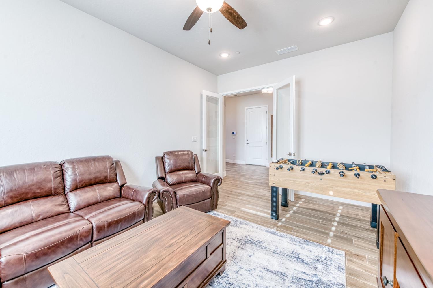 2762 Loyola Ave, Clovis, CA 93619