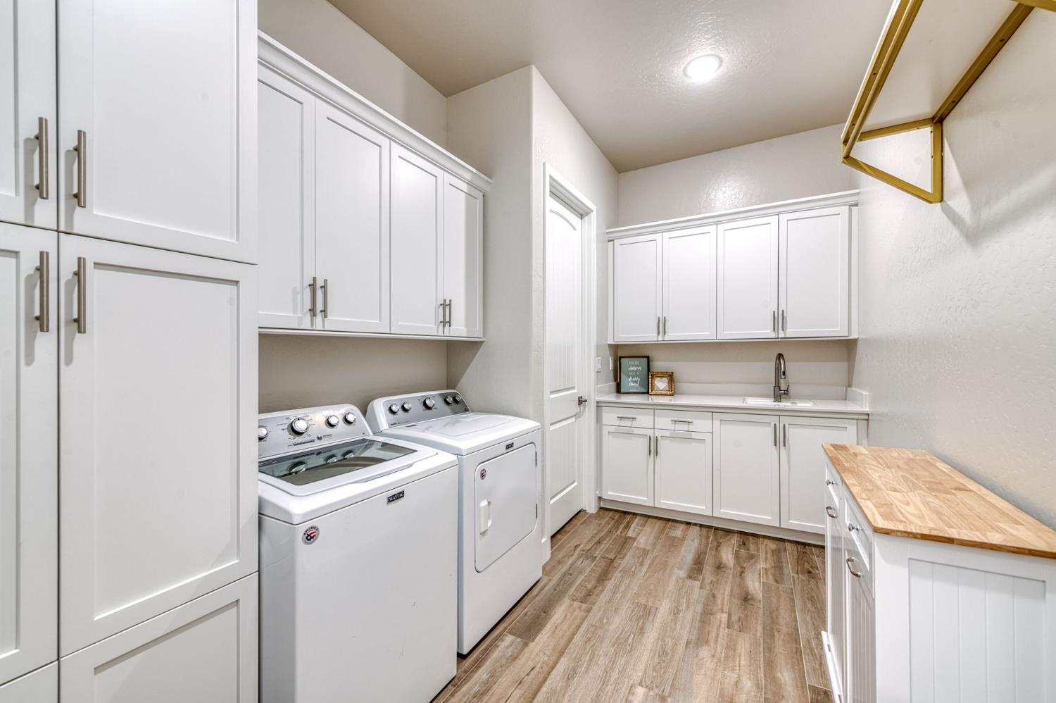 2762 Loyola Ave, Clovis, CA 93619