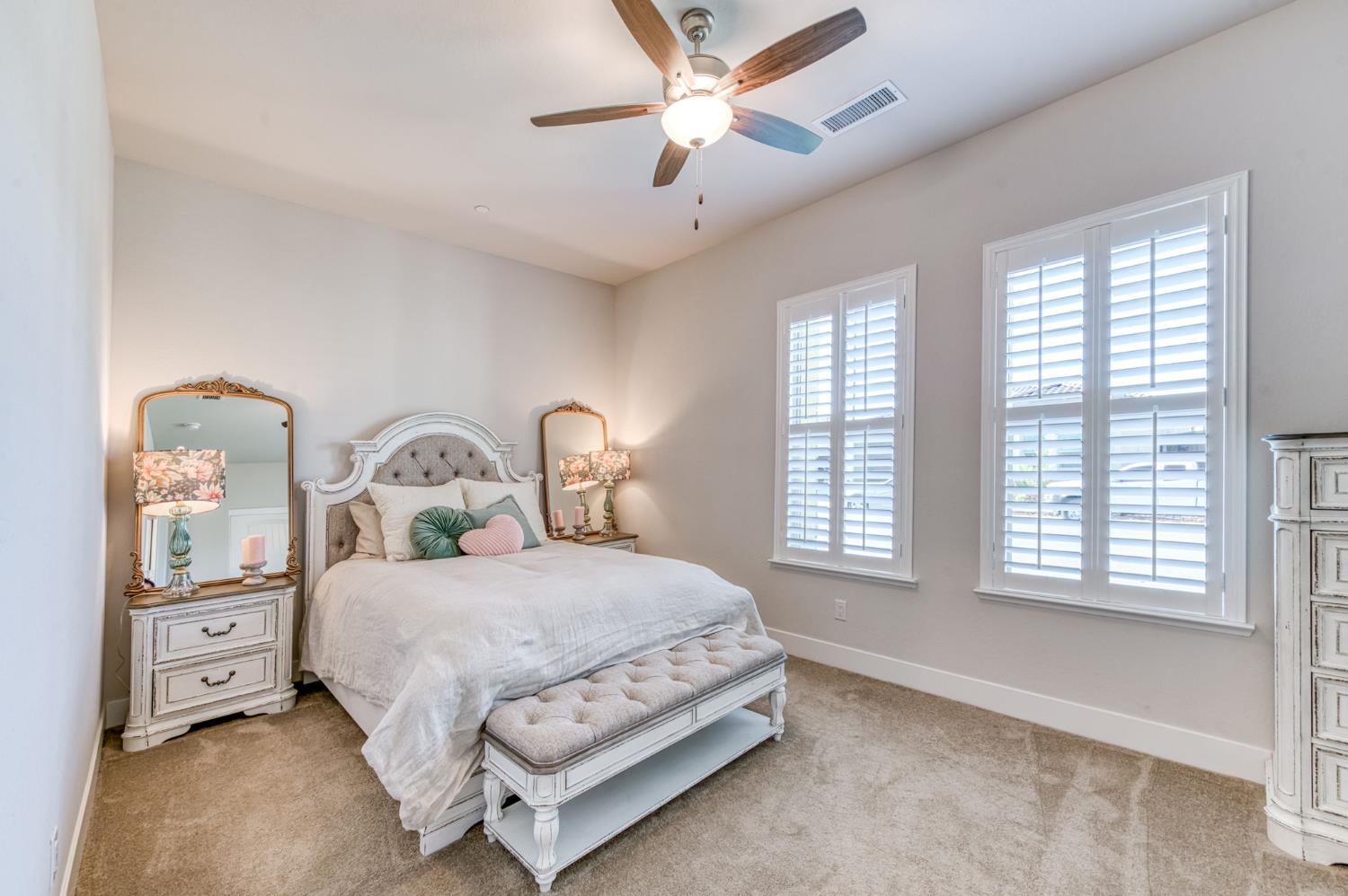 2762 Loyola Ave, Clovis, CA 93619