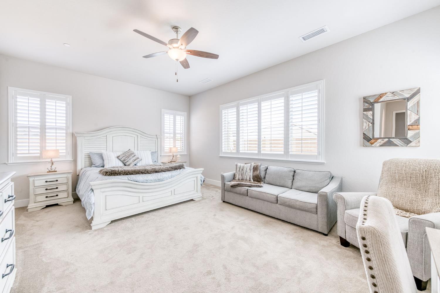2762 Loyola Ave, Clovis, CA 93619