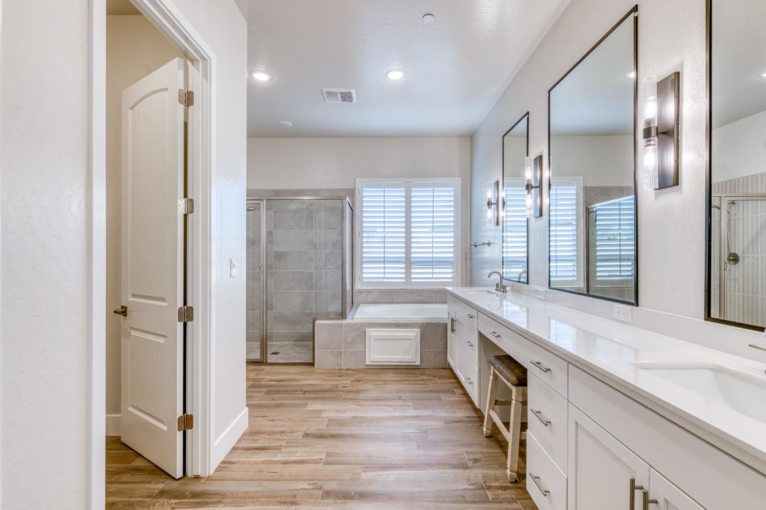 2762 Loyola Ave, Clovis, CA 93619