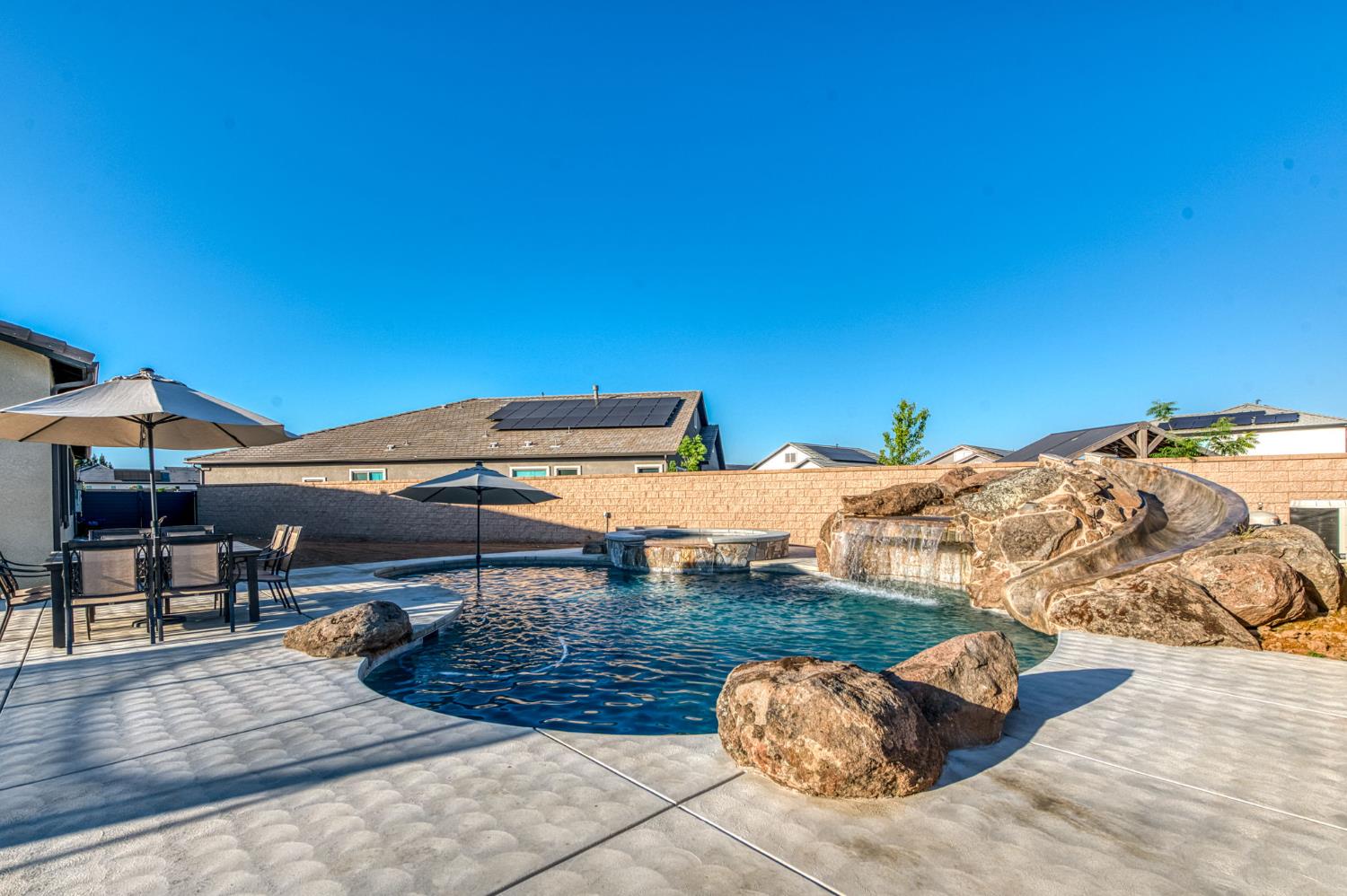 2762 Loyola Ave, Clovis, CA 93619