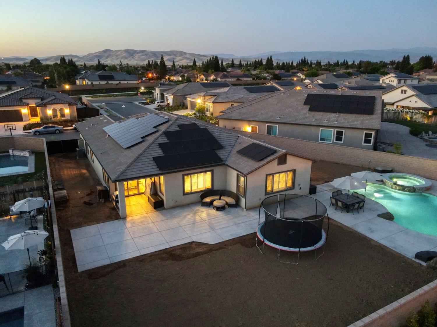 2762 Loyola Ave, Clovis, CA 93619