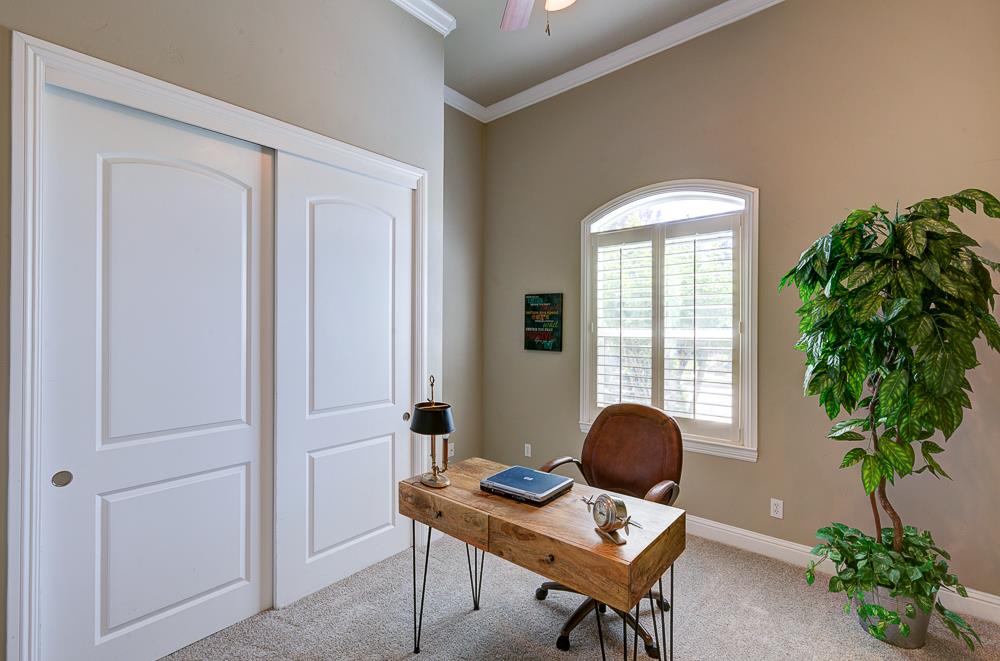 2096 E Olympic Ave, Fresno, CA 93730