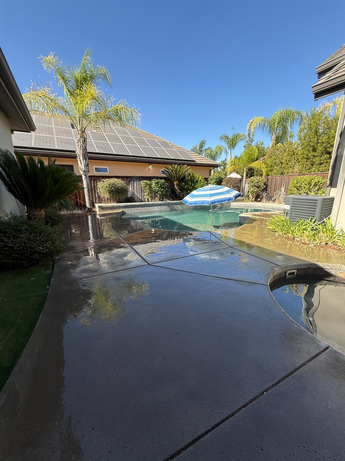 2096 E Olympic Ave, Fresno, CA 93730