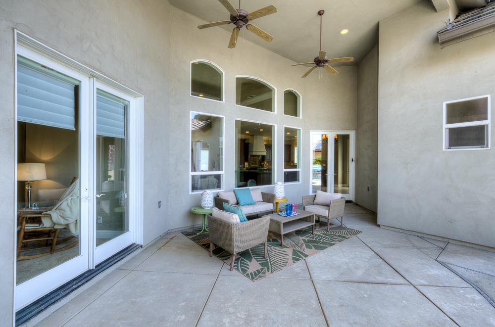 2096 E Olympic Ave, Fresno, CA 93730