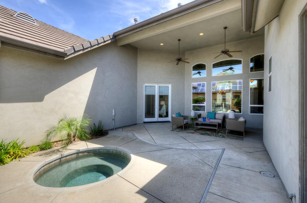 2096 E Olympic Ave, Fresno, CA 93730