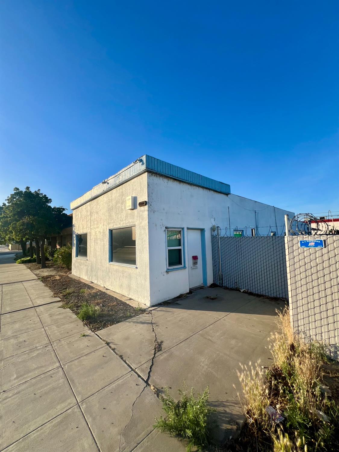 927 N St, Firebaugh, CA 93622