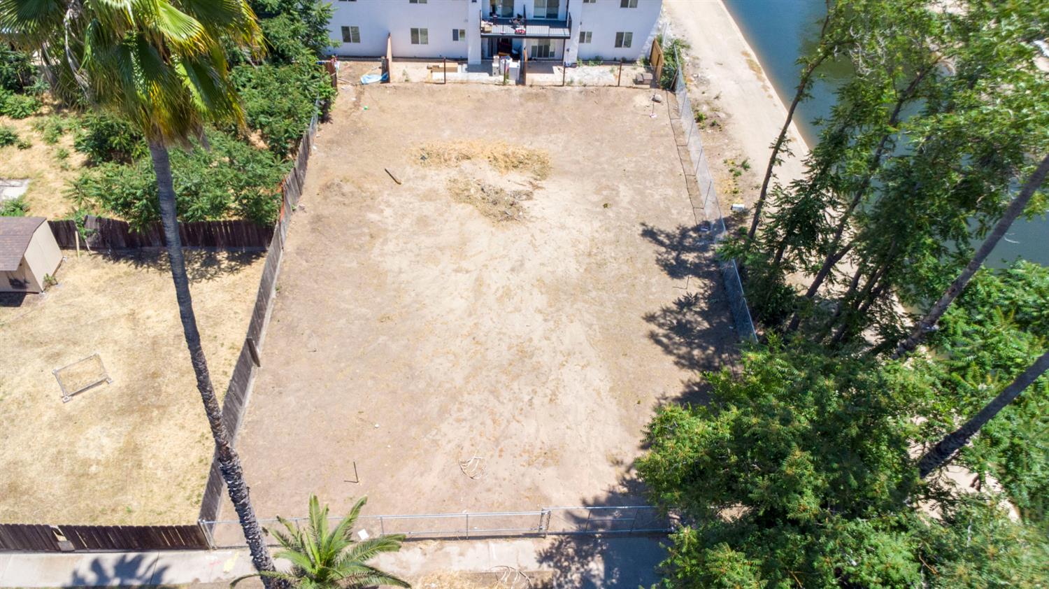 3606 N College Ave, Fresno, CA 93704