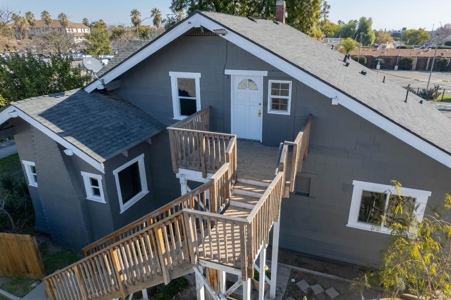 4354 E Kings Canyon Rd, Fresno, CA 93702