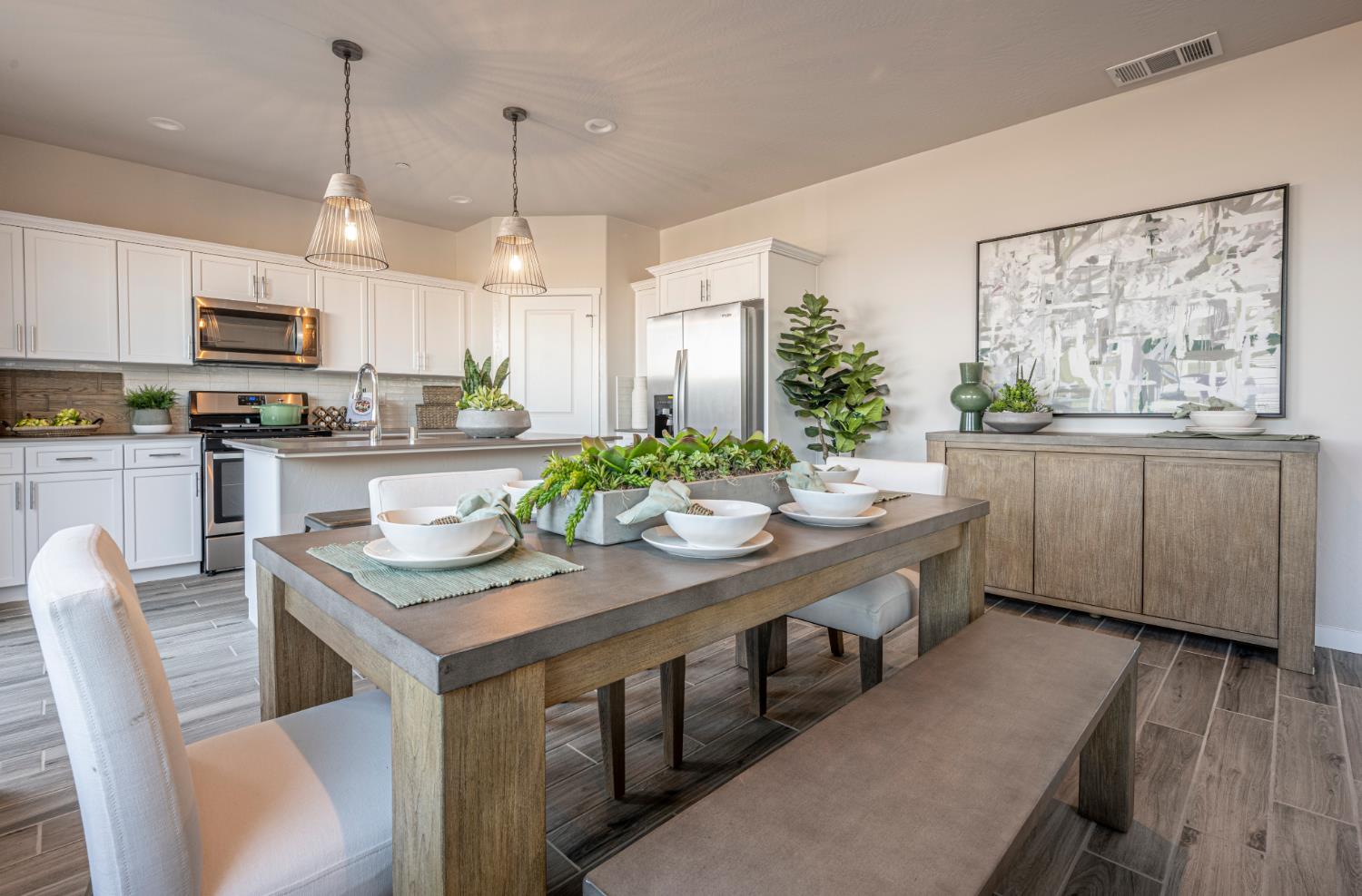 1161 Maclure Ave W, Madera, CA 93636