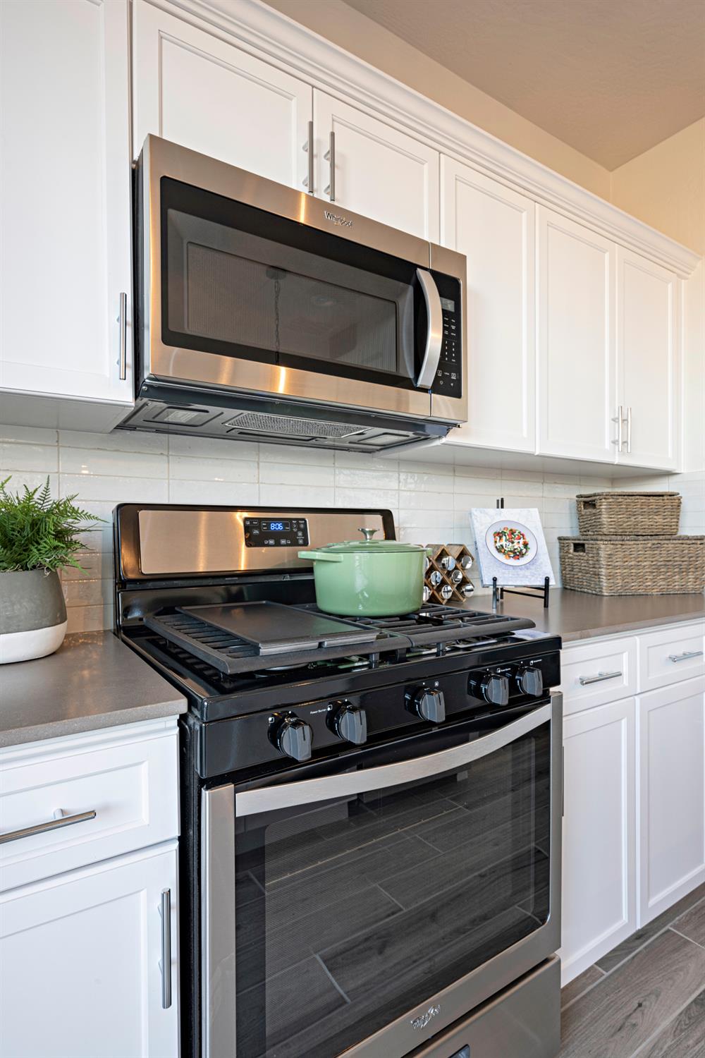 1161 Maclure Ave W, Madera, CA 93636