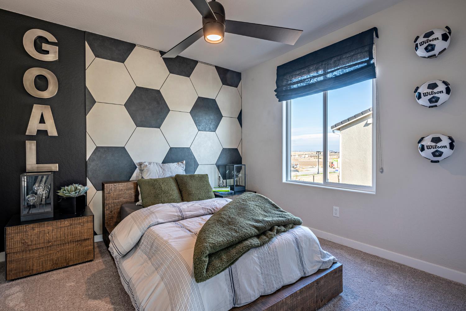 1161 Maclure Ave W, Madera, CA 93636