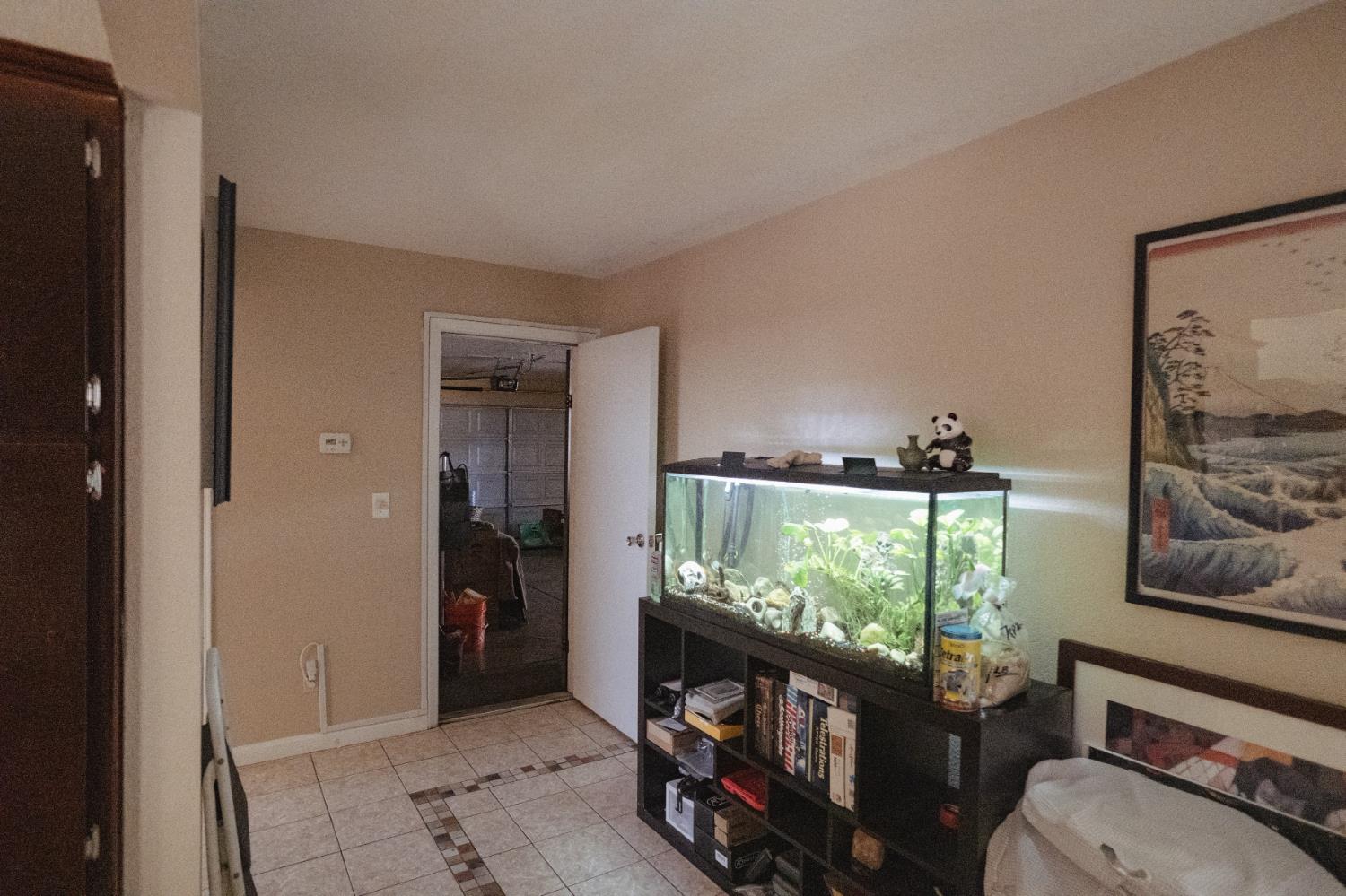 310 Buena Vista Ct, Merced, CA 95348