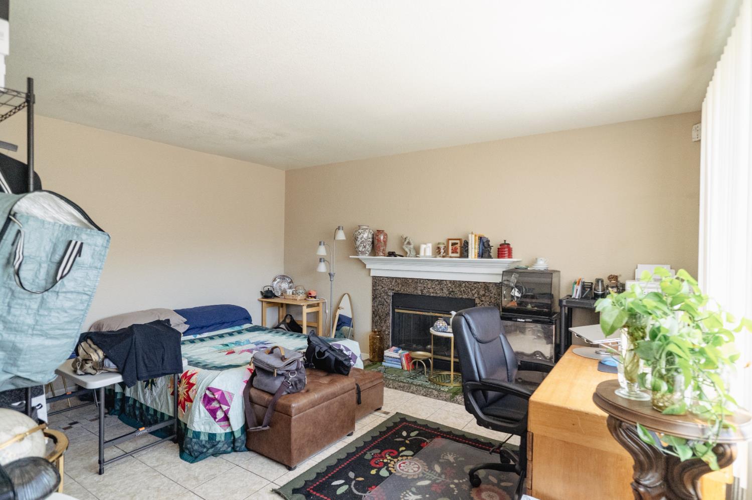 310 Buena Vista Ct, Merced, CA 95348