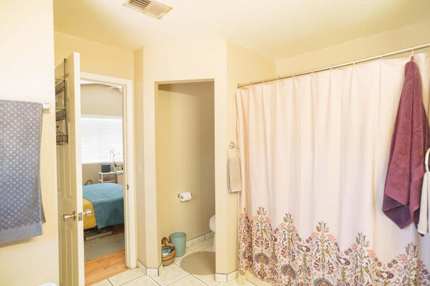 310 Buena Vista Ct, Merced, CA 95348