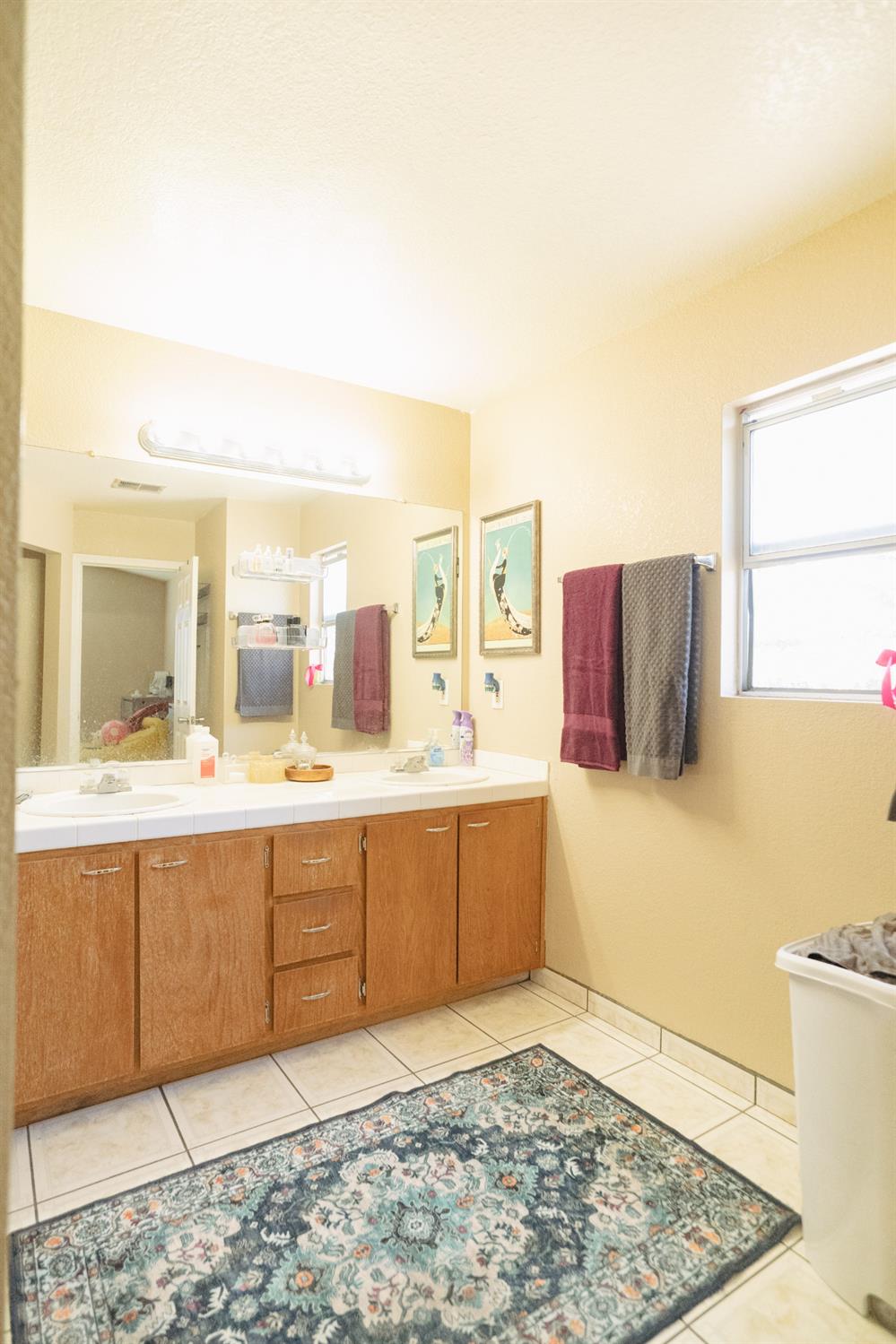 310 Buena Vista Ct, Merced, CA 95348