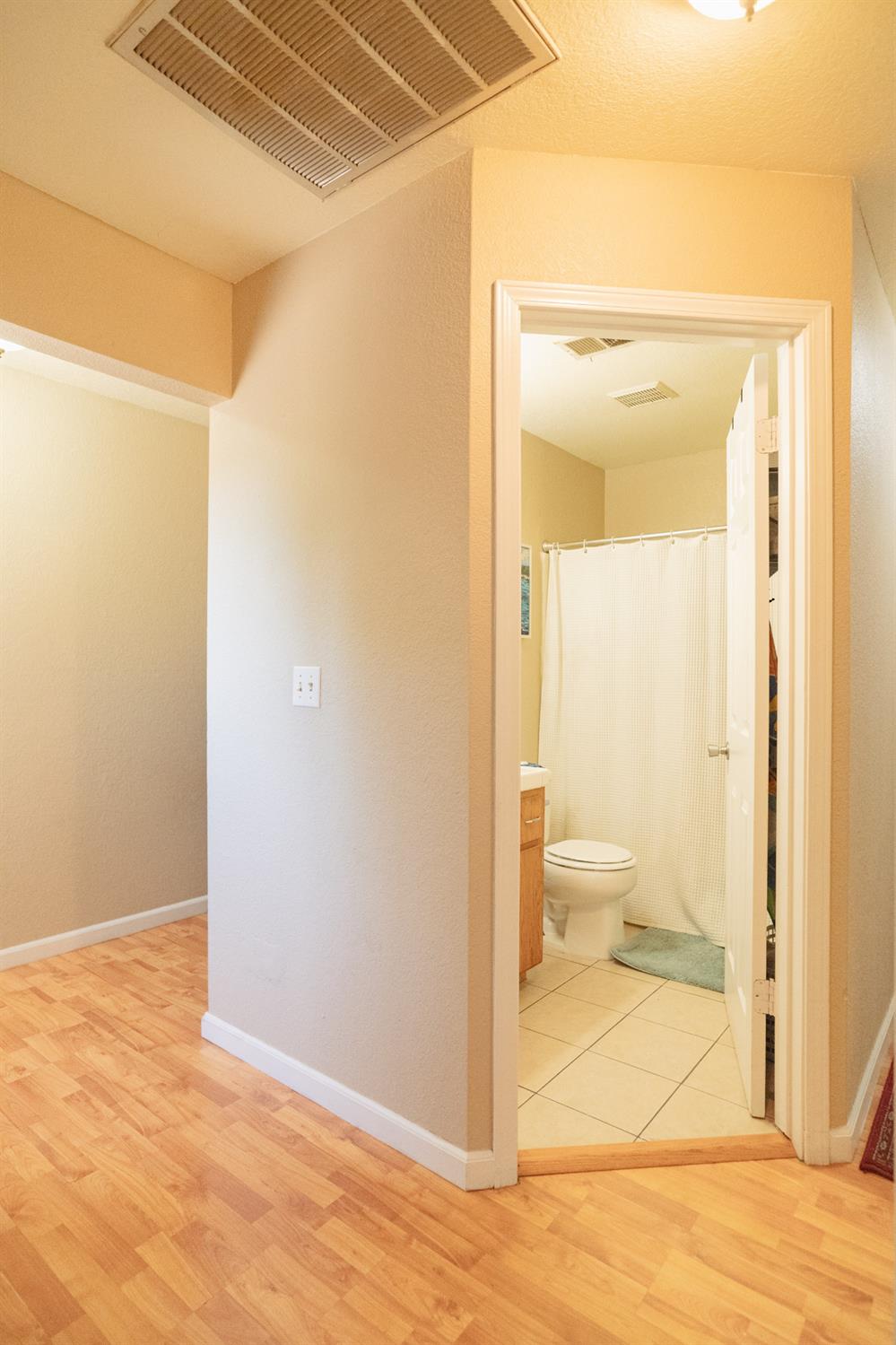 310 Buena Vista Ct, Merced, CA 95348