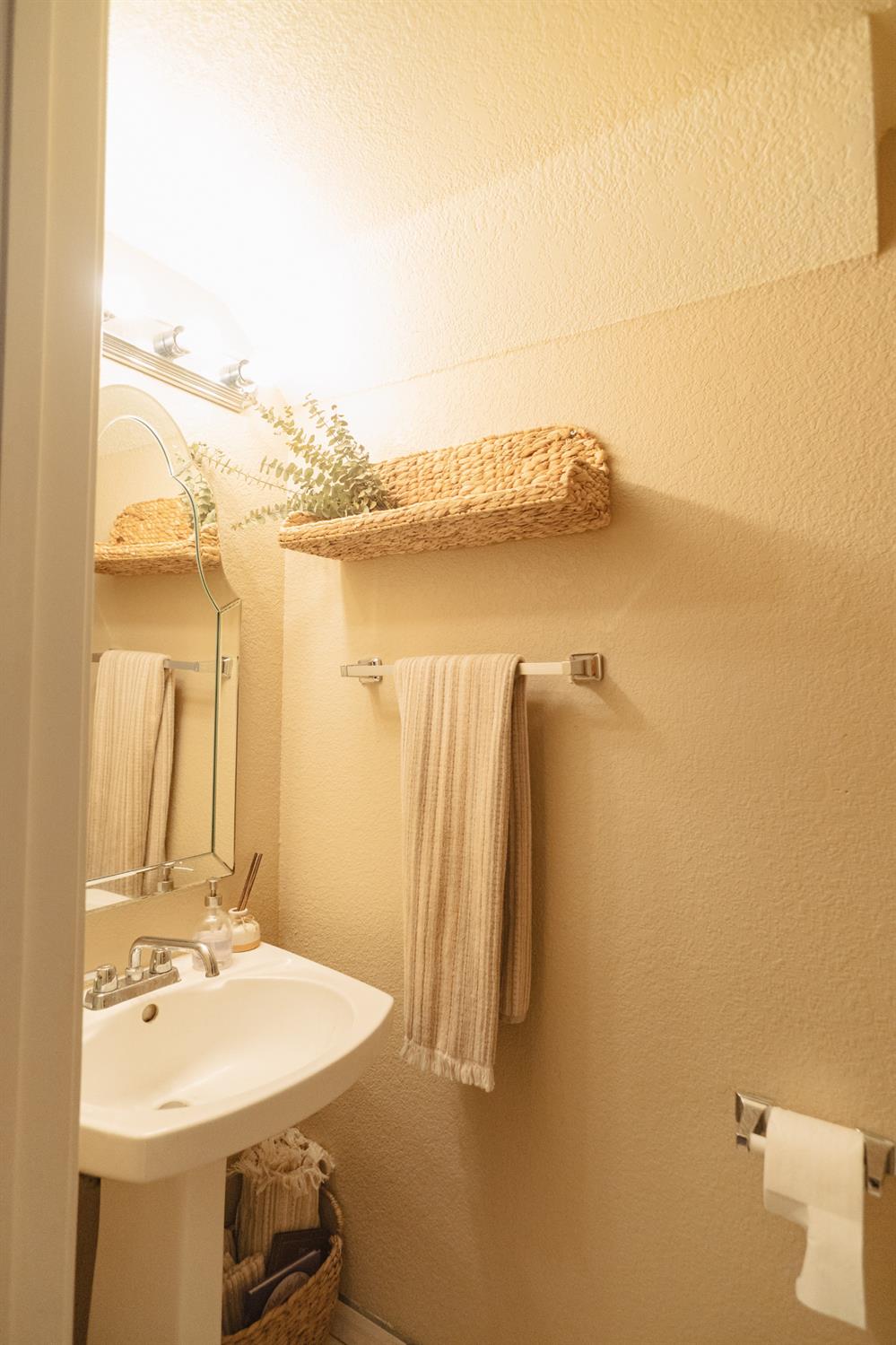 310 Buena Vista Ct, Merced, CA 95348