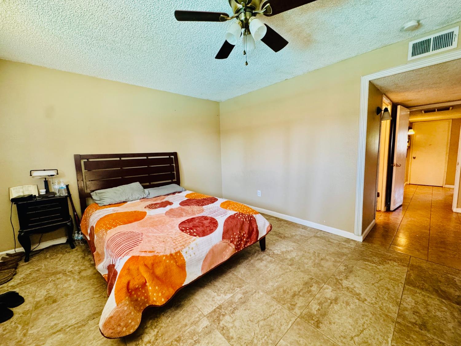 3208 Sunview Dr, Bakersfield, CA 93306