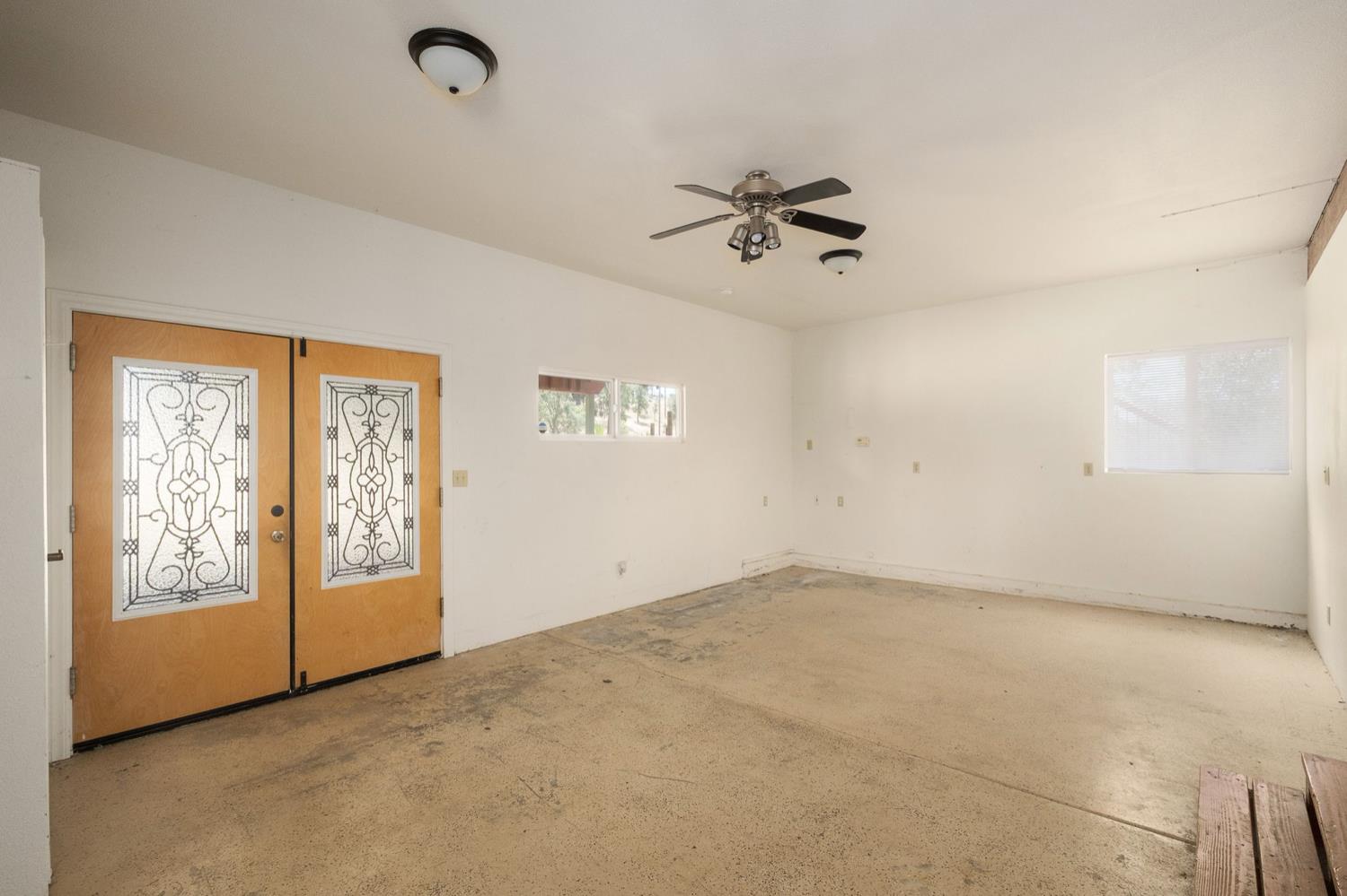 37667 Eagle Dr, Raymond, CA 93653