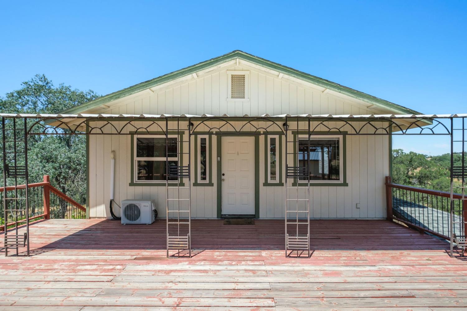 37667 Eagle Dr, Raymond, CA 93653