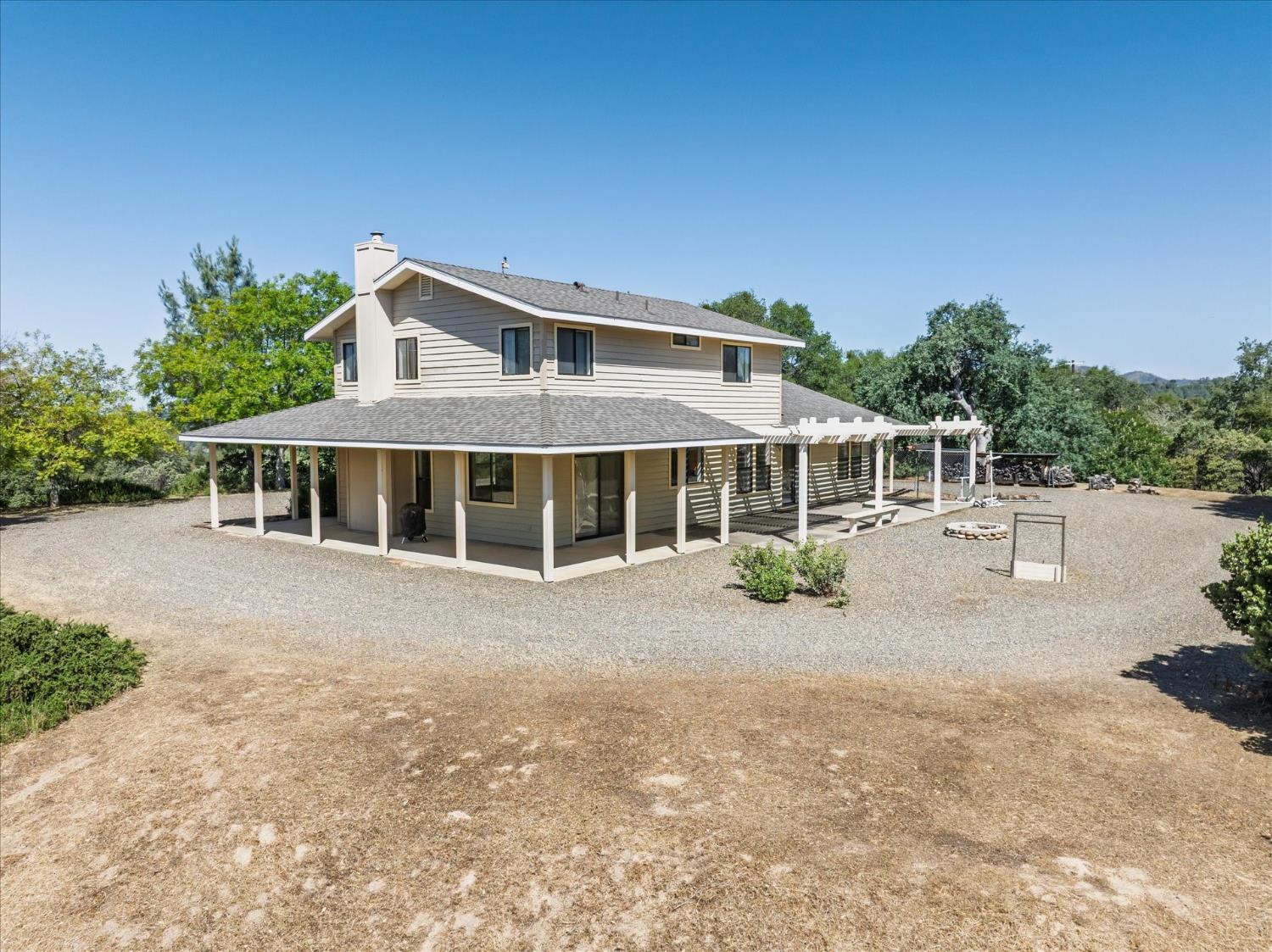 3668 Homestead Rd, Mariposa, CA 95338