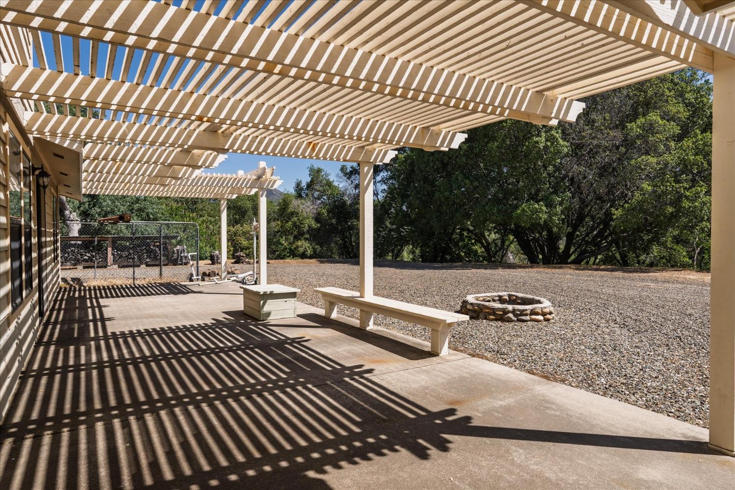 3668 Homestead Rd, Mariposa, CA 95338