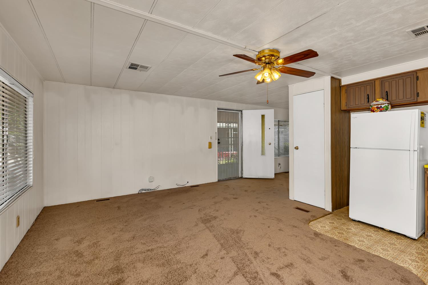 221 W Herndon Ave #59, Fresno, CA 93650