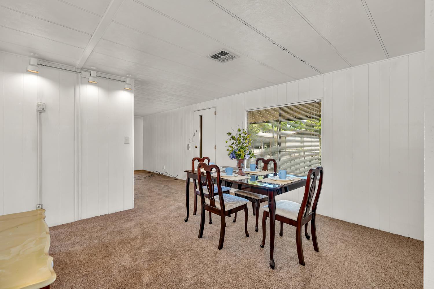 221 W Herndon Ave #59, Fresno, CA 93650