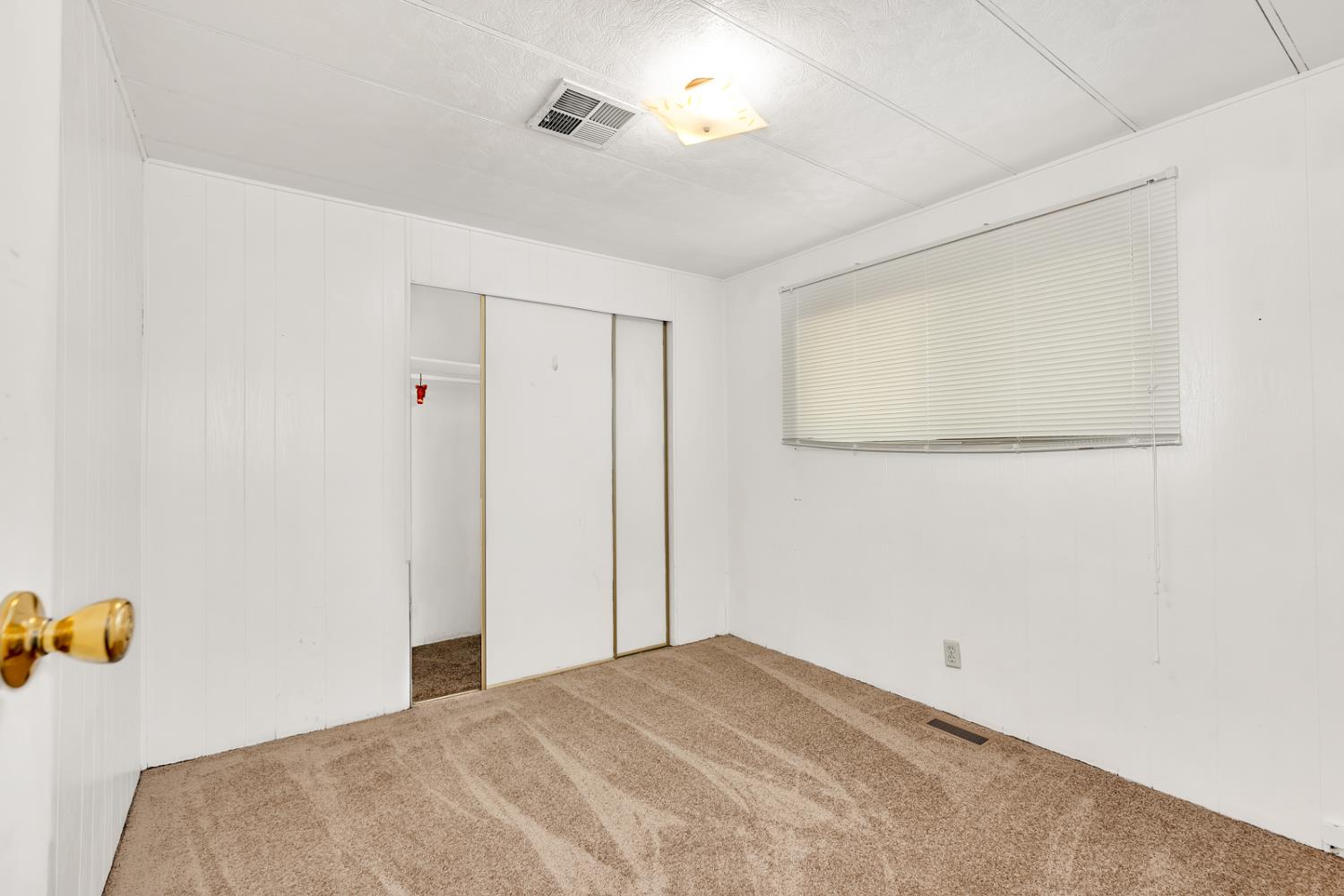 221 W Herndon Ave #59, Fresno, CA 93650