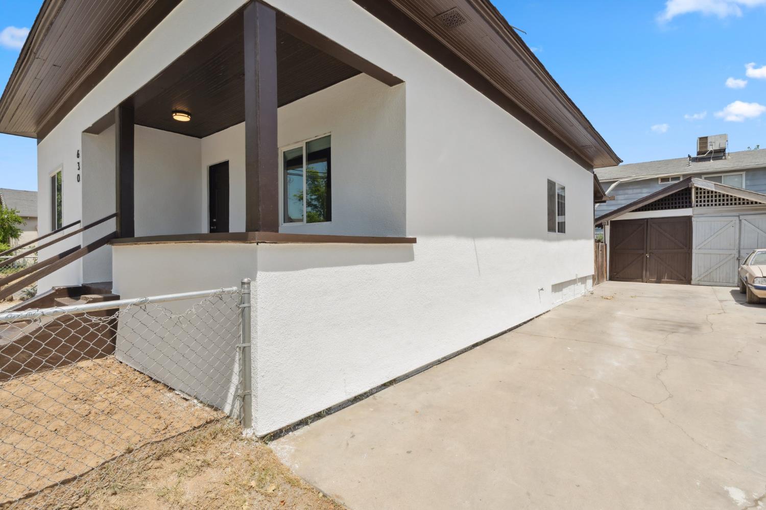 630 N Roosevelt Ave, Fresno, CA 93728