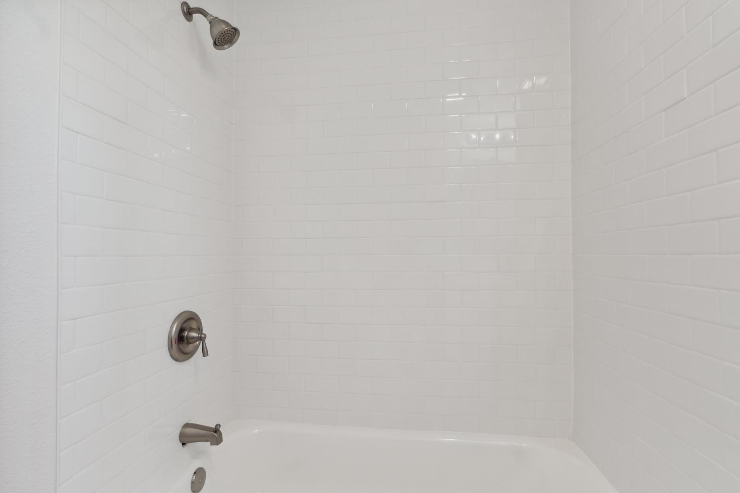 630 N Roosevelt Ave, Fresno, CA 93728