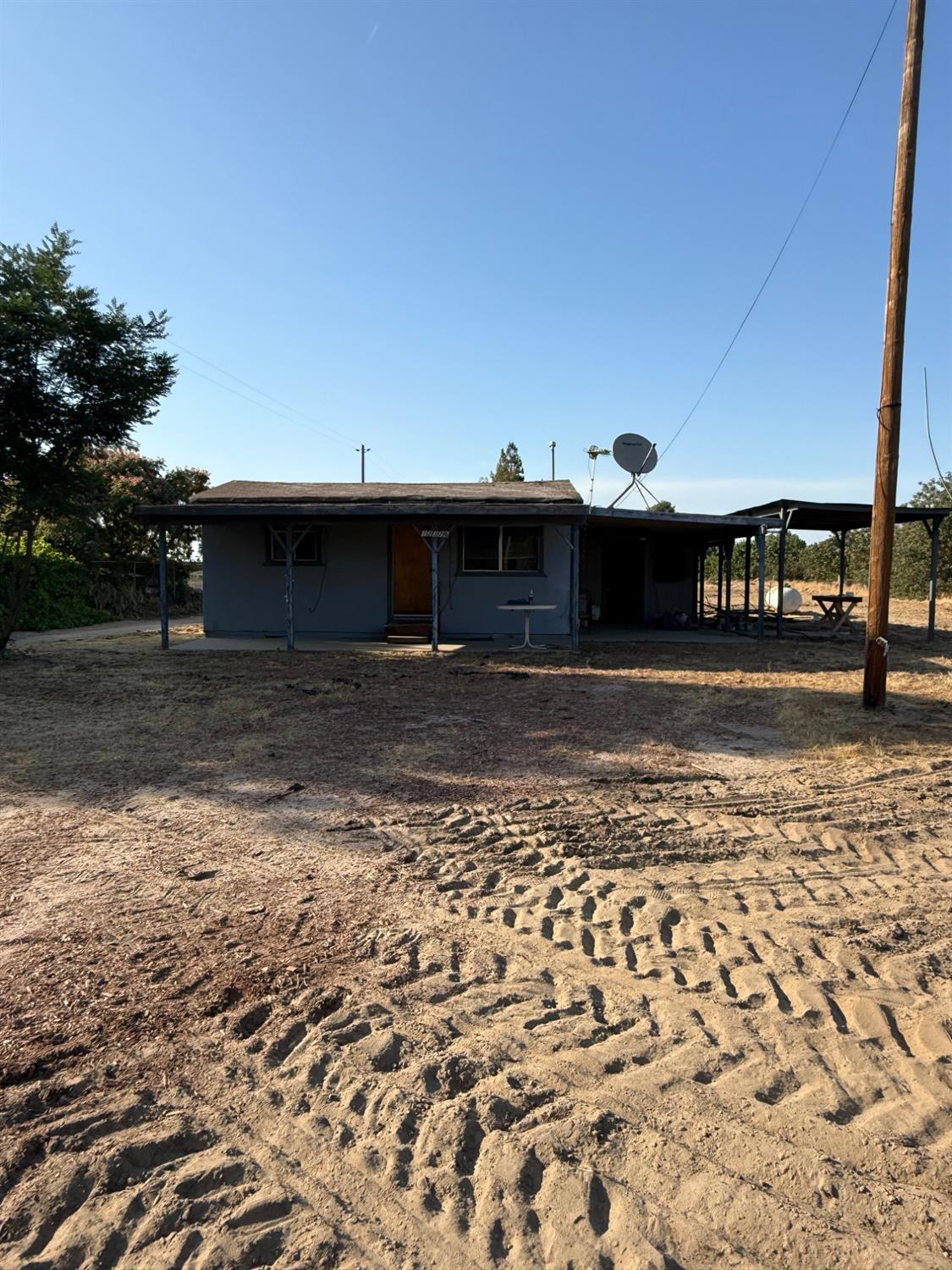 12326 E Dinuba Ave, Selma, CA 96662